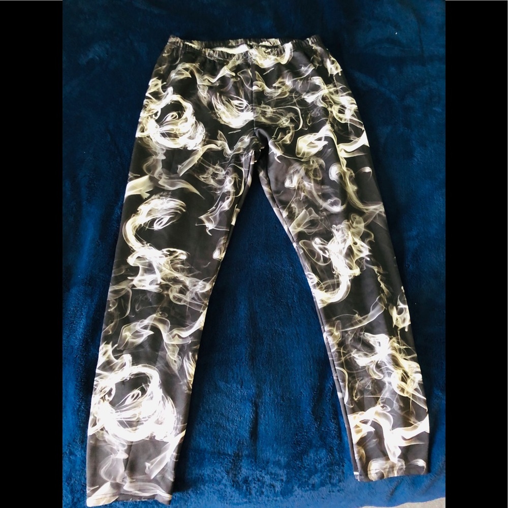 Smoke print leggings